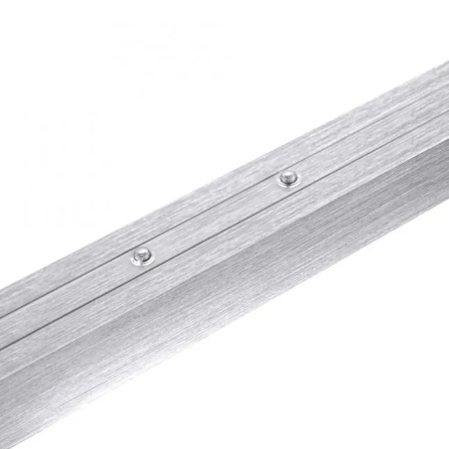 LED-Pendelleuchte, aluminiumfarben, lineare Form, verstellbare Leuchtkörper